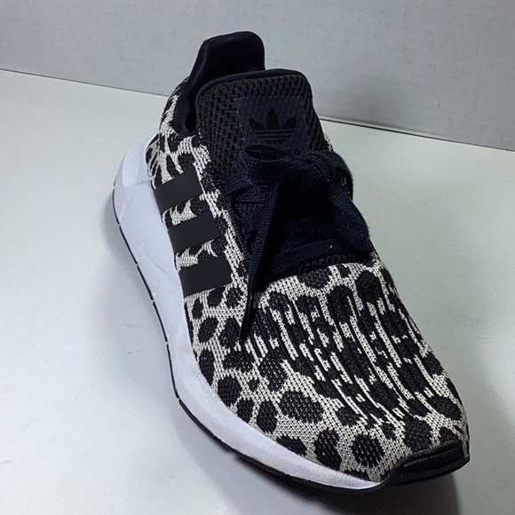 adidas Swift Run Raw White/Core Black/Carbon - Picture 3 of 7